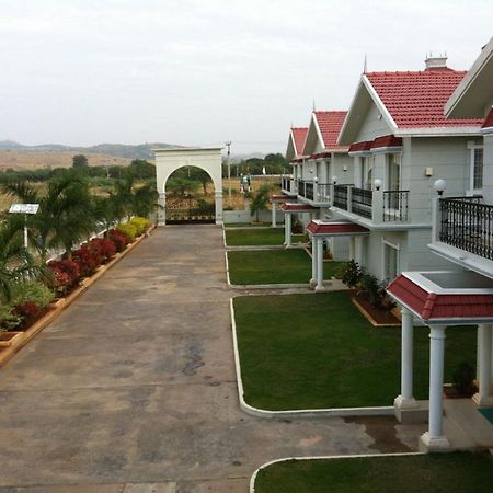 Sai Maa Resort And Convention Centre Puttaparthi Eksteriør bilde